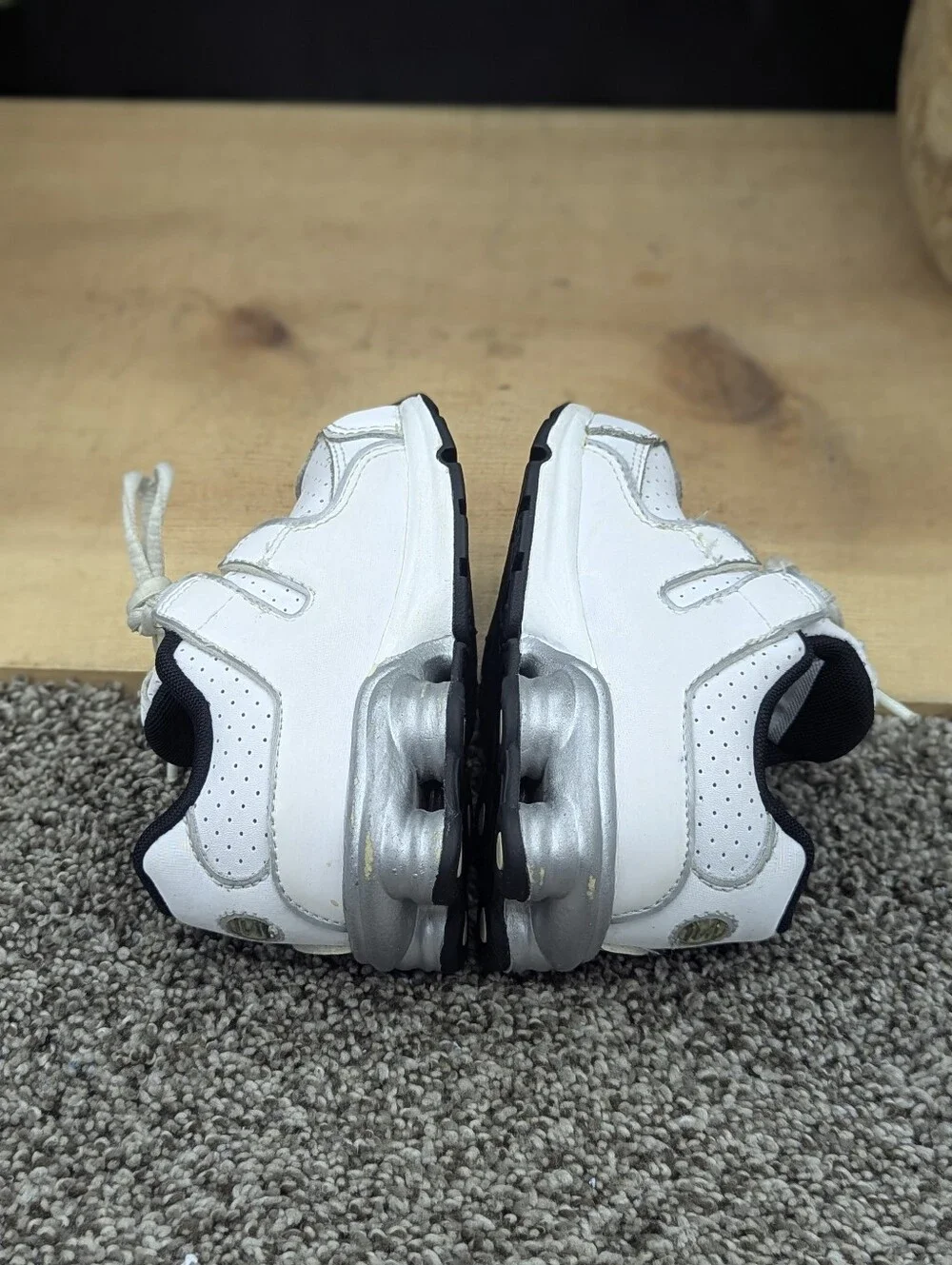 Nike Shox NZ Plus Lace-up Leather Baby Size 6C Casual Classic Walking Shoes